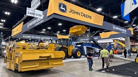 Компания ShoulderMaster представляет центровой виброкаток Skid Steer на World of Asphalt 2025